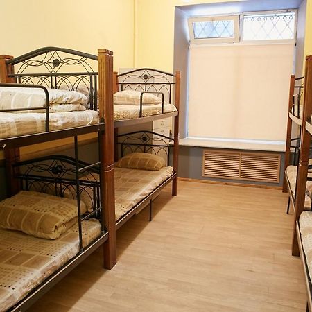 Night & Day Hostel Kiew Exterior foto
