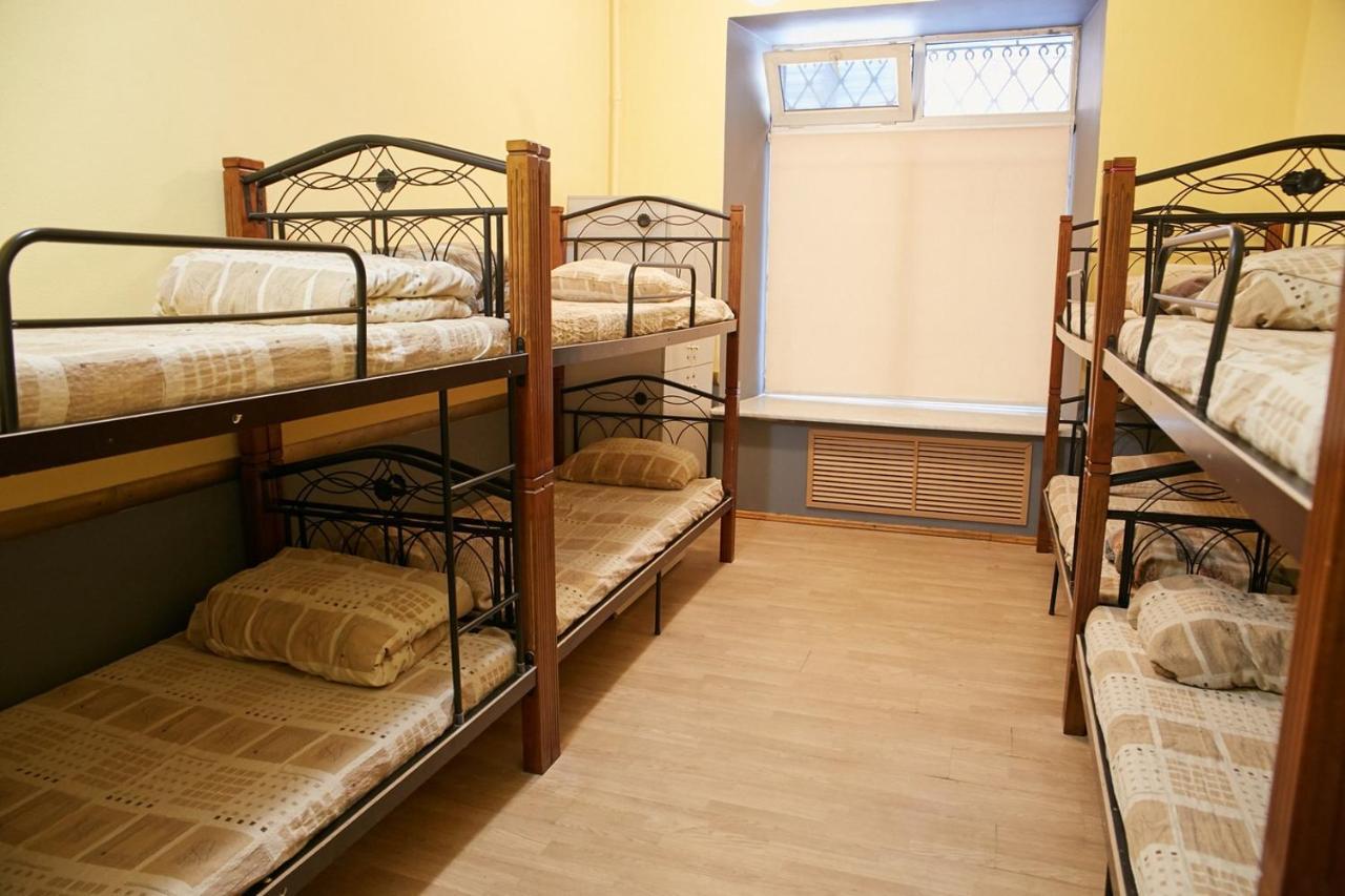 Night & Day Hostel Kiew Exterior foto